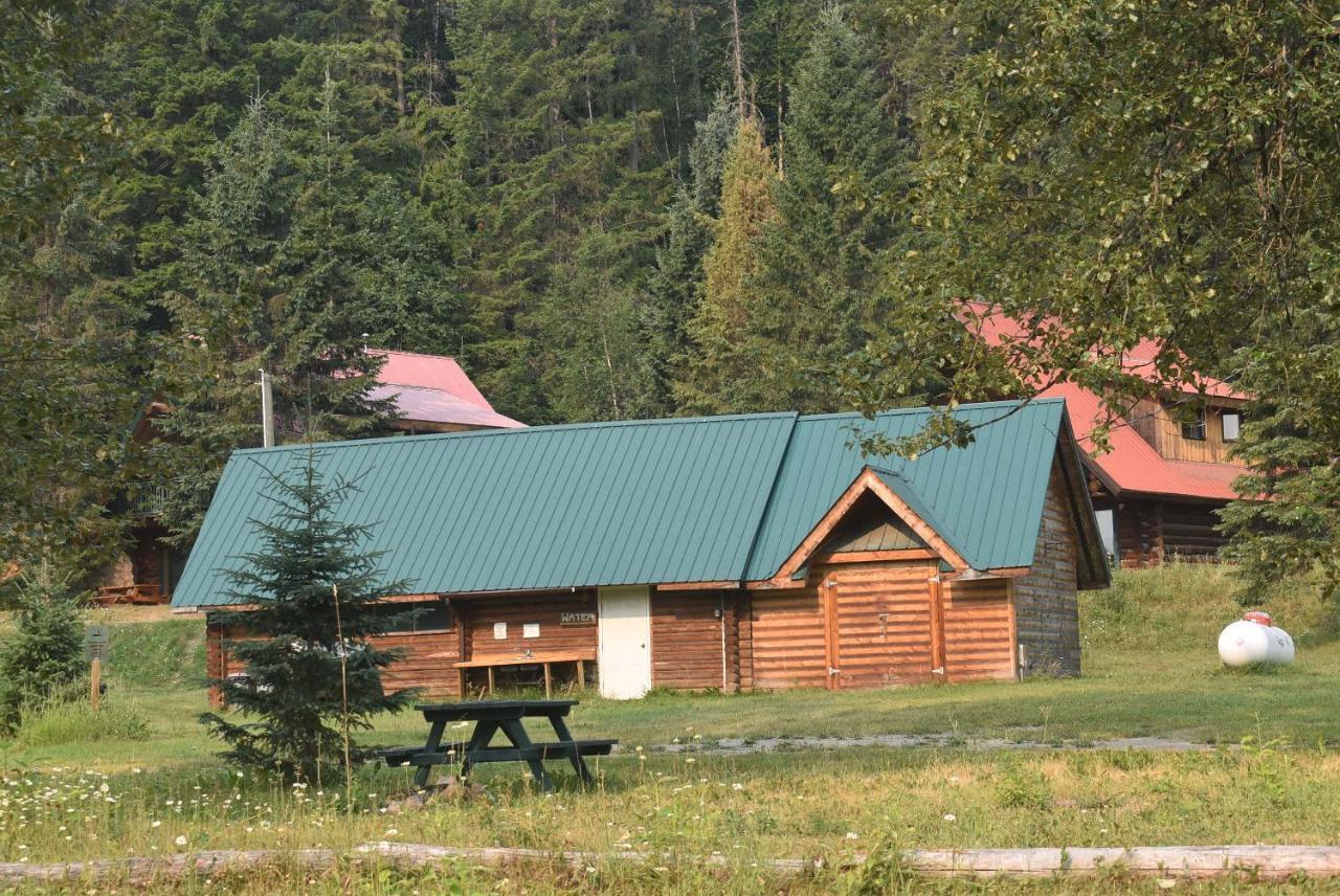 Helmcken Falls Lodge Cabin Rooms And Rv Park Clearwater Kültér fotó