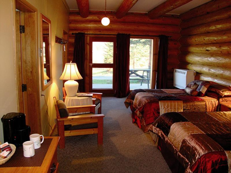 Helmcken Falls Lodge Cabin Rooms And Rv Park Clearwater Kültér fotó